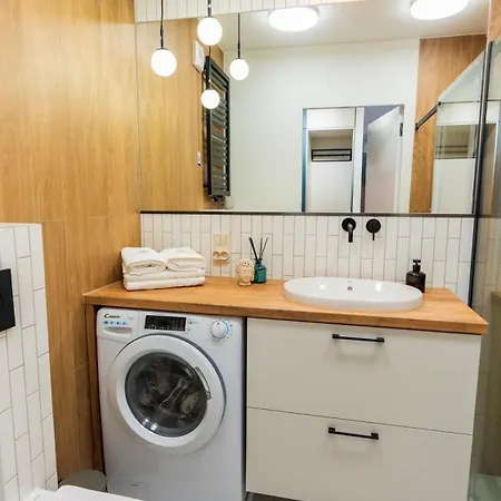 Odnowa M29 Basen I Jacuzzi * Dziwnów