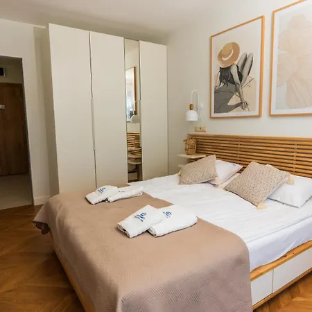 Odnowa M29 Basen I Jacuzzi Apartamento *