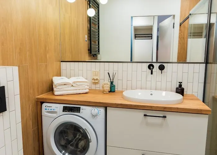 Odnowa M29 Basen I Jacuzzi * Dziwnów