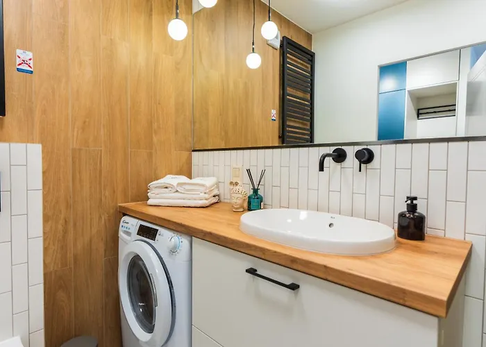 Odnowa M29 Basen I Jacuzzi Apartamento