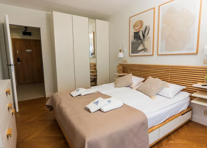 Odnowa M29 Basen I Jacuzzi Apartamento *